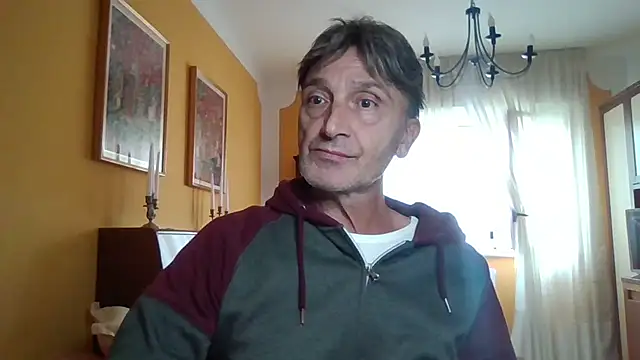 Snapshot of lattediyak chatting on 10-03-25, 12:02 lattediyak online show from 10-03-25, 12:02