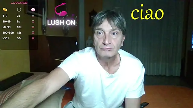 Snapshot of lattediyak chatting on 10-12-25, 12:31 lattediyak online show from 10-12-25, 12:31