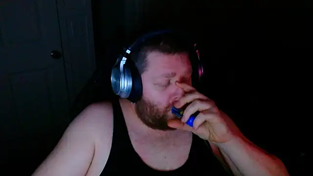 Snapshot of NeedyGlister chatting on 09-28-25, 05:35 NeedyGlister online show from 09-28-25, 05:35