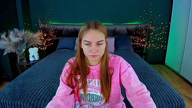 MilaAddams online show from 11-29-25, 07:00