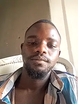 Snapshot of KwaneleK1 chatting on 11-14-25, 12:04 KwaneleK1 online show from 11-14-25, 12:04