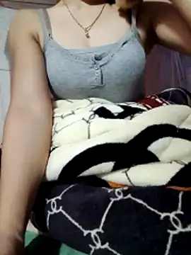 LucyyLy online show from 11-24-25, 12:27