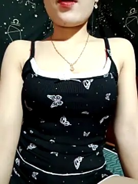 LucyyLy online show from 11-29-25, 05:21