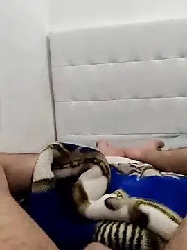 Yazaza1999 online show from 10-18-25, 01:34