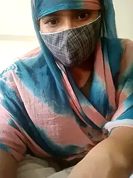 Snapshot of Suman_Rani_ chatting on 09-17-25, 06:15 Suman Rani  online show from 09-17-25, 06:15