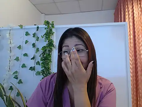 Manuela lara  online show from 09-08-25, 03:55