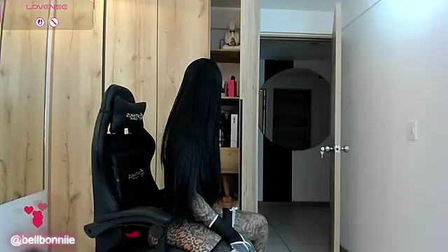 belllbonniie online show from 10-08-25, 07:00