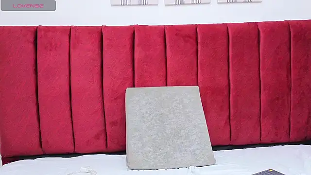 Veronica Mae online show from 09-13-25, 04:12