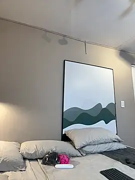 Tayler Kim online show from 02-18-26, 06:48