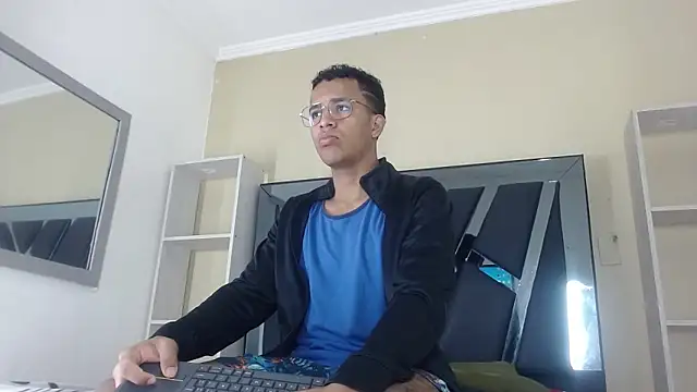 aston xvera online show from 11-11-25, 01:00