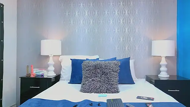 ZoeWilliis online show from 02-17-26, 12:56