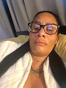 Snapshot of sugarsweetie8000 chatting on 09-25-25, 01:42 sugarsweetie8000 online show from 09-25-25, 01:42