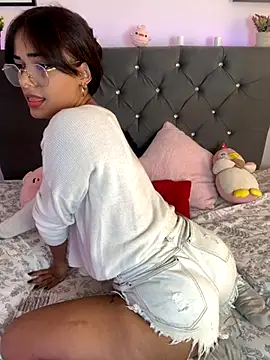 Im Lyan online show from 10-04-25, 03:32