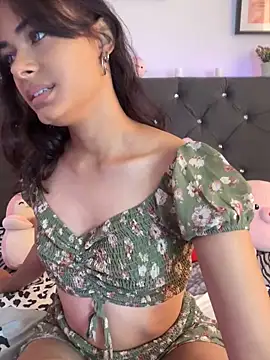 Im Lyan online show from 10-08-25, 03:42