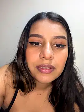  Chloe Smith online show from 09-22-25, 04:47