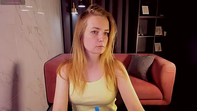 Snapshot of MeggySun chatting on 09-11-25, 01:22 MeggySun online show from 09-11-25, 01:22