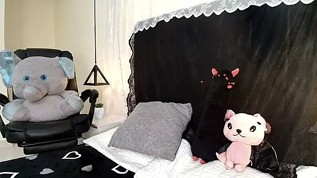 IvyBelle  online show from 03-20-26, 11:26