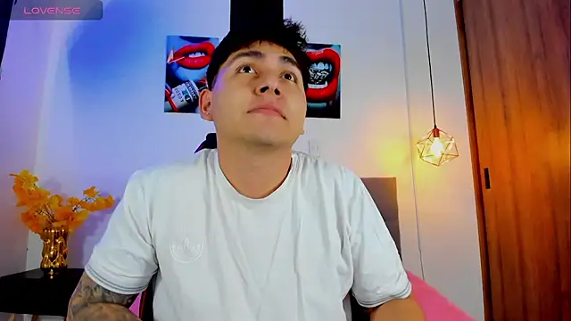 Nicolas James Sc online show from 09-22-25, 01:57