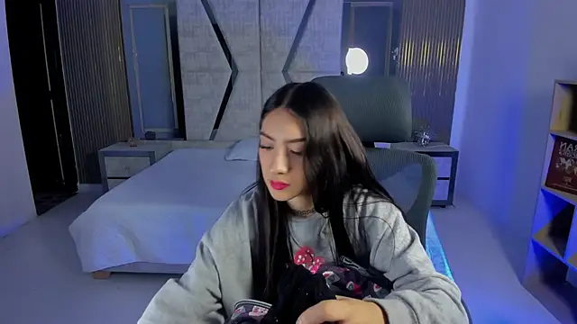 AlliceCopper online show from 10-04-25, 02:04