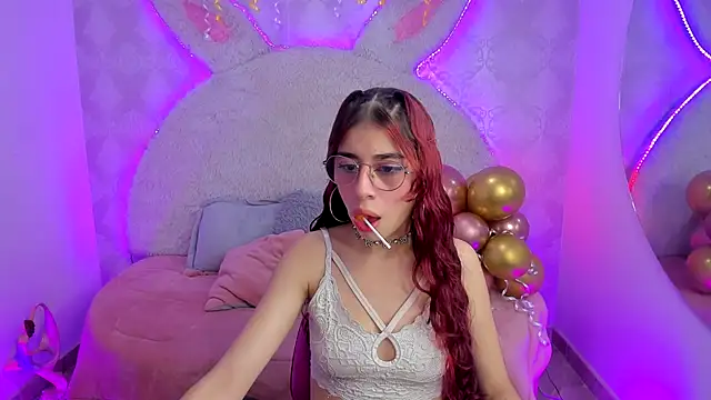 Snapshot of Gaby_louse chatting on 11-14-25, 08:51 Gaby louse online show from 11-14-25, 08:51