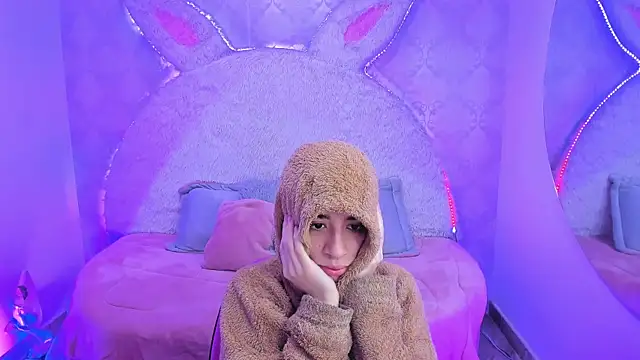 Snapshot of Gaby_louse chatting on 02-19-26, 07:32 Gaby louse online show from 02-19-26, 07:32