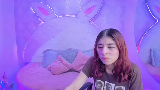 Snapshot of Gaby_louse chatting on 02-21-26, 07:59 Gaby louse online show from 02-21-26, 07:59