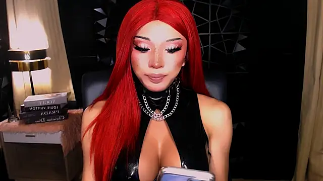 Snapshot of xUrGoddess_Bellax chatting on 10-31-25, 09:54 xUrGoddess Bellax online show from 10-31-25, 09:54