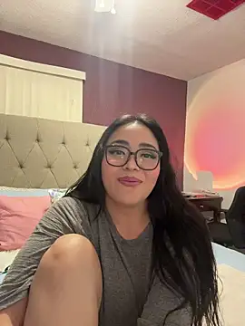 MyHoneyFrida online show from 11-14-25, 04:00