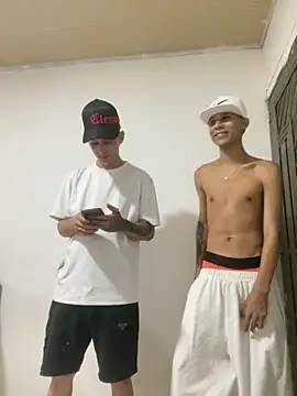 spicyboysvenezuelan online show from 09-29-25, 05:56