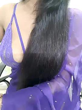 Snapshot of Sexy_Mal89 chatting on 10-12-25, 06:40 Sexy Mal89 online show from 10-12-25, 06:40