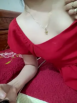 Snapshot of Lolimiu chatting on 10-16-25, 01:17 Lolimiu online show from 10-16-25, 01:17