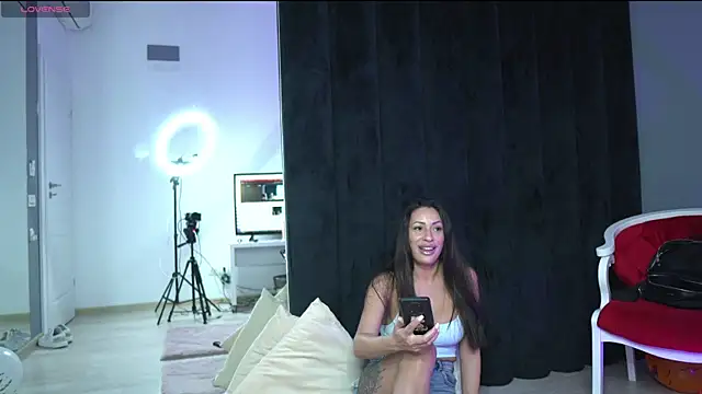 SarahMystique online show from 10-30-25, 08:20