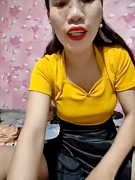 Snapshot of Tin_tanny chatting on 10-10-25, 01:59 Tin tanny online show from 10-10-25, 01:59