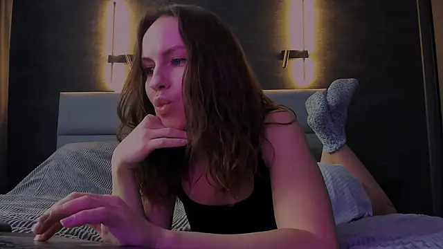 Snapshot of North_baby chatting on 10-22-25, 07:30 North baby online show from 10-22-25, 07:30