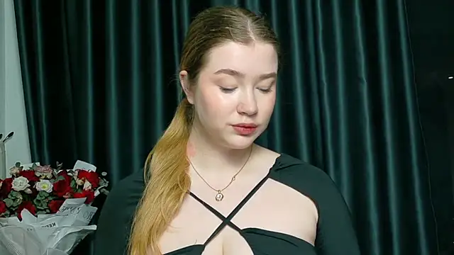 Rebecca Lace online show from 10-10-25, 09:25