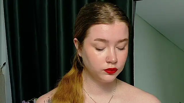 Rebecca Lace online show from 10-23-25, 09:57