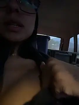 Snapshot of GiorgiaLuxee chatting on 11-08-25, 10:37 GiorgiaLuxee online show from 11-08-25, 10:37