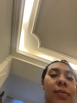 Snapshot of GiorgiaLuxee chatting on 11-15-25, 11:29 GiorgiaLuxee online show from 11-15-25, 11:29