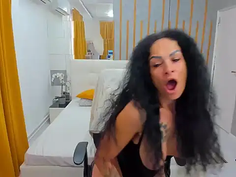 Snapshot of MarbellaRyder chatting on 09-24-25, 11:02 MarbellaRyder online show from 09-24-25, 11:02