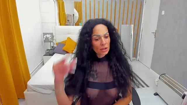 Snapshot of MarbellaRyder chatting on 11-05-25, 11:54 MarbellaRyder online show from 11-05-25, 11:54