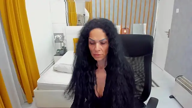 Snapshot of MarbellaRyder chatting on 11-14-25, 02:49 MarbellaRyder online show from 11-14-25, 02:49