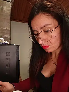 ERIKA  29 online show from 10-15-25, 12:05