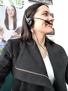 Snapshot of CHARLOTTE__05 chatting on 11-07-25, 12:49 CHARLOTTE 05 online show from 11-07-25, 12:49