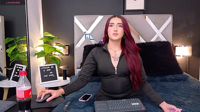 Snapshot of Miia_bunny chatting on 09-20-25, 09:49 Miia bunny online show from 09-20-25, 09:49