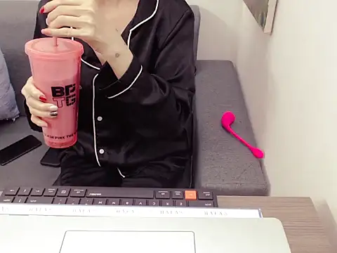 Funnygirl 9x online show from 02-08-26, 02:37