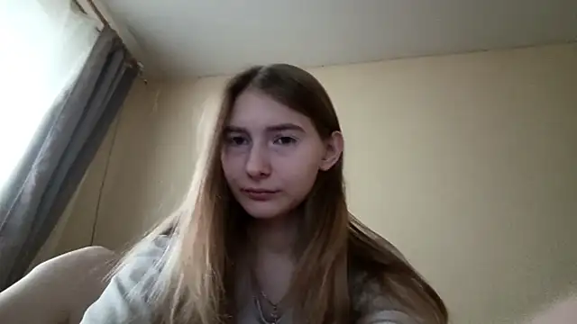 Nymera flare online show from 11-07-25, 06:35