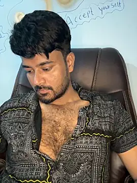 Snapshot of MeekBatgirl chatting on 10-04-25, 05:22 MeekBatgirl online show from 10-04-25, 05:22