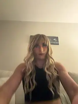 Snapshot of RylieDeWhore1@xh chatting on 10-29-25, 01:08 RylieDeWhore1xh online show from 10-29-25, 01:08