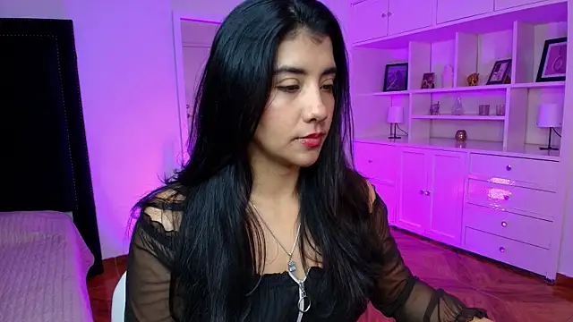 Snapshot of nina_moen chatting on 10-03-25, 08:50 nina moen online show from 10-03-25, 08:50