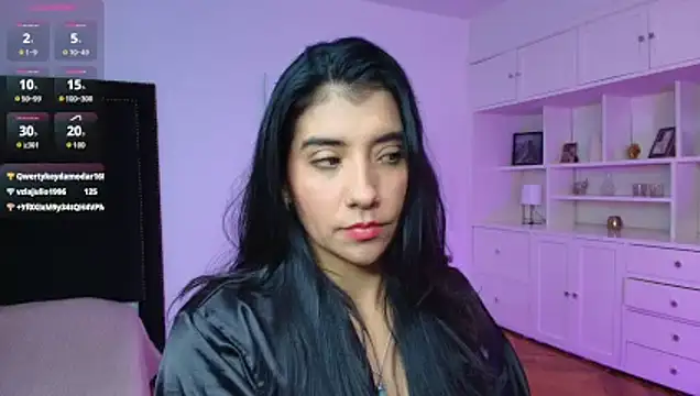 Snapshot of nina_moen chatting on 10-09-25, 10:46 nina moen online show from 10-09-25, 10:46